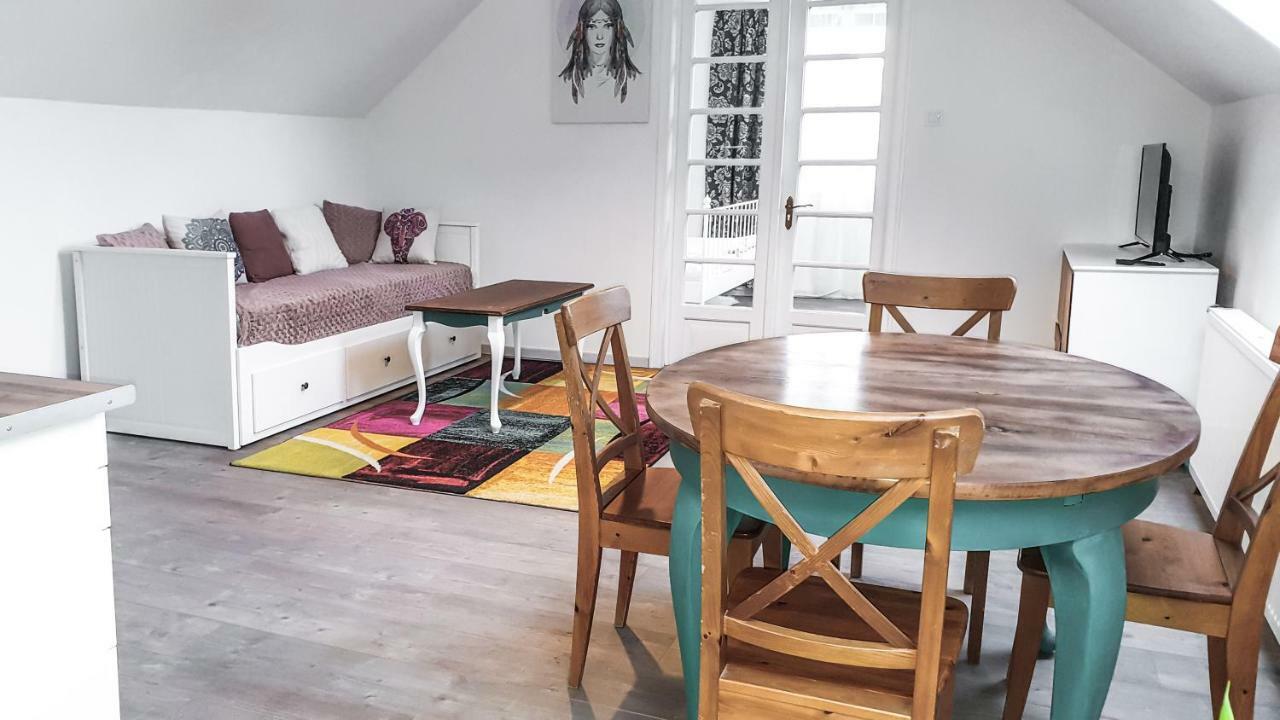 Boholand Apartman Eger Luaran gambar